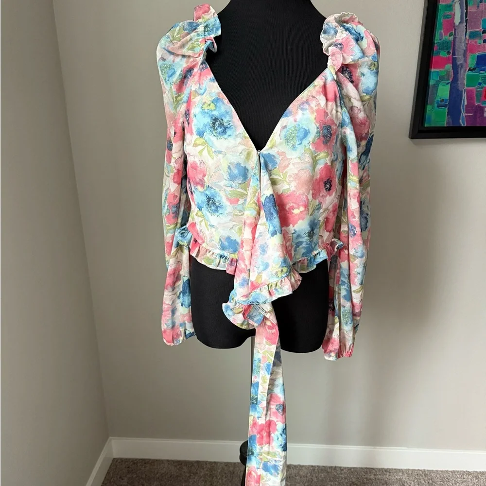 Vici Floral Wrap Blouse - Picture 6 of 8
